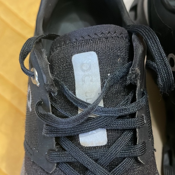 On Cloud X 3 Sneaker Black womens 8 - Picture 7 of 10